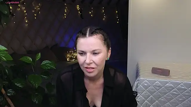 LinaJoy online show from 07-06-26, 08:11