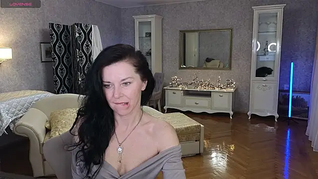 LinaJoy online show from 03-30-26, 08:21