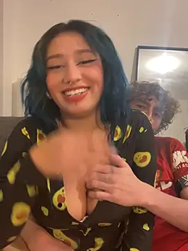 Snapshot of Bulmasexy chatting on 03-10-25, 08:34 Bulmasexy online show from 03-10-25, 08:34