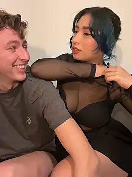 Snapshot of Bulmasexy chatting on 01-22-25, 08:49 Bulmasexy online show from 01-22-25, 08:49