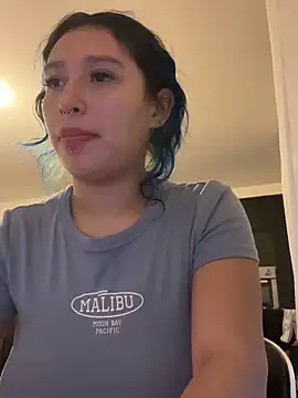 Snapshot of Bulmasexy chatting on 02-11-25, 08:20 Bulmasexy online show from 02-11-25, 08:20