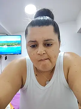 Snapshot of Miss_balloonsmila chatting on 10-08-25, 05:02 Miss balloonsmila online show from 10-08-25, 05:02