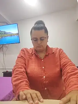 Snapshot of Miss_balloonsmila chatting on 09-15-25, 10:54 Miss balloonsmila online show from 09-15-25, 10:54