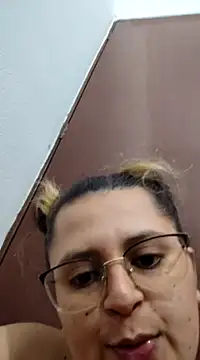 Snapshot of Miss_balloonsmila chatting on 01-04-25, 02:46 Miss balloonsmila online show from 01-04-25, 02:46