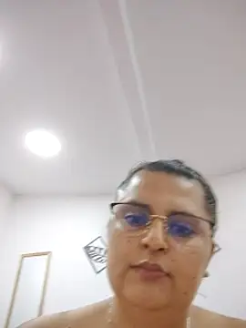 Snapshot of Miss_balloonsmila chatting on 02-19-25, 12:35 Miss balloonsmila online show from 02-19-25, 12:35