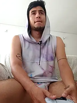 Snapshot of GamerQuinn chatting on 09-19-25, 01:59 GamerQuinn online show from 09-19-25, 01:59