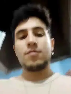 Snapshot of GamerQuinn chatting on 01-01-25, 04:39 GamerQuinn online show from 01-01-25, 04:39