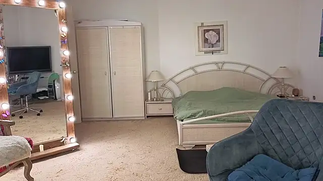 moonlight4u online show from 11-04-25, 06:39