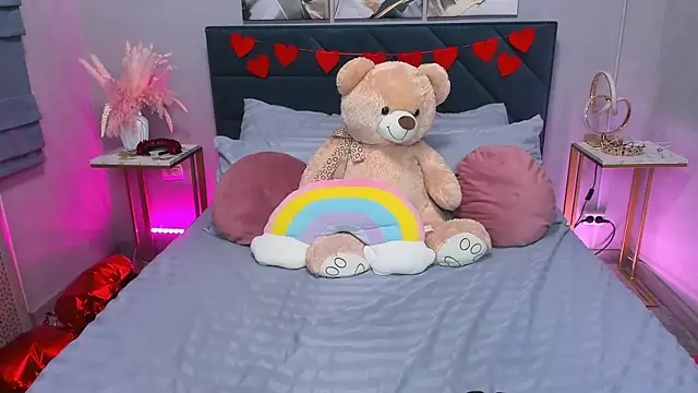 Snapshot of Curvy_Dynamite_ chatting on 02-27-26, 01:06 Curvy Dynamite online show from 02-27-26, 01:06