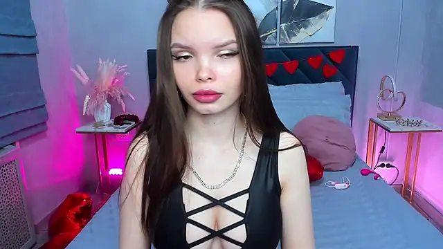 Snapshot of Curvy_Dynamite_ chatting on 02-13-26, 01:16 Curvy Dynamite online show from 02-13-26, 01:16