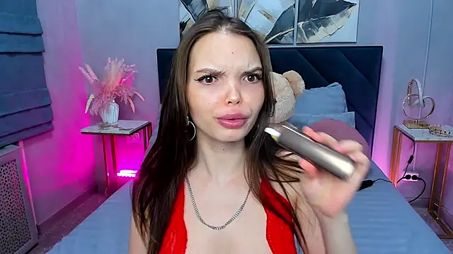 Curvy Dynamite  online show from 01-14-26, 01:20