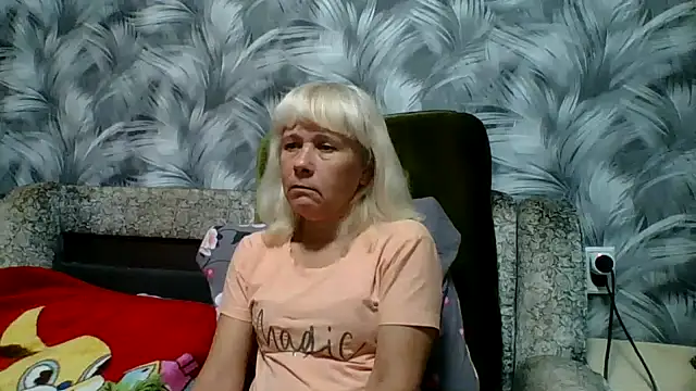 sakura blonde online show from 10-31-25, 06:10