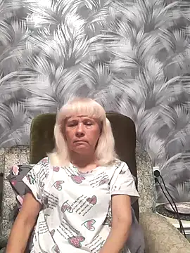 Snapshot of sakura_blonde chatting on 10-25-25, 03:49 sakura blonde online show from 10-25-25, 03:49