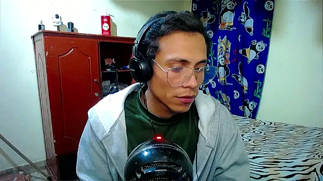 Willy Mate online show from 10-16-25, 05:05