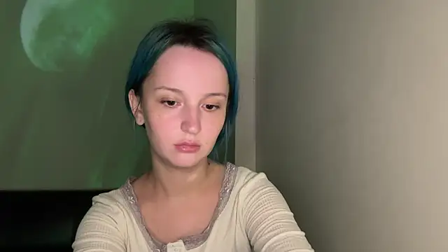 bumble bee online show from 01-05-25, 01:15