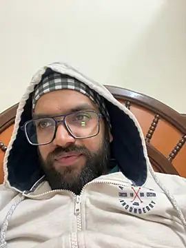 Arsh Loves Luv online show from 12-23-24, 03:33