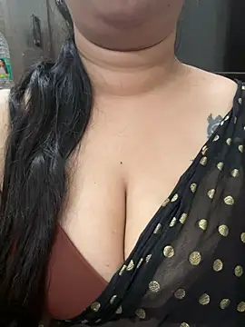 Snapshot of Akhi_Akshaya chatting on 01-07-25, 10:08 Akhi Akshaya online show from 01-07-25, 10:08