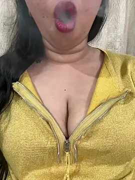 Snapshot of Akhi_Akshaya chatting on 01-23-25, 08:56 Akhi Akshaya online show from 01-23-25, 08:56