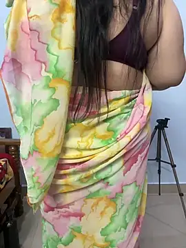 Snapshot of Akhi_Akshaya chatting on 02-10-25, 05:52 Akhi Akshaya online show from 02-10-25, 05:52