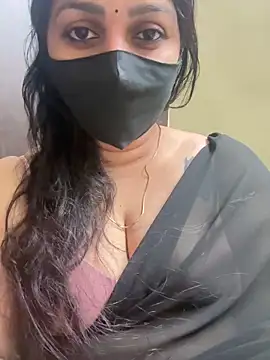 Snapshot of Akhi_Akshaya chatting on 03-08-25, 01:47 Akhi Akshaya online show from 03-08-25, 01:47