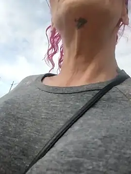 MommyMisfit online show from 04-14-26, 01:16