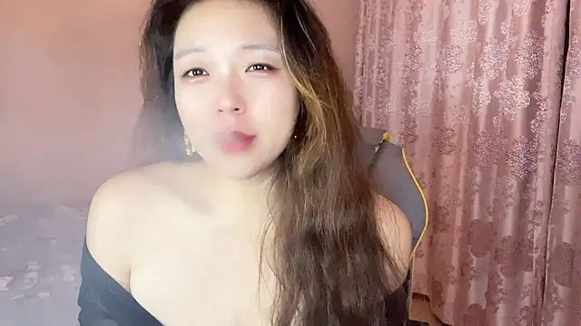 Snapshot of Z30966903S chatting on 03-08-25, 01:47 Z30966903S online show from 03-08-25, 01:47