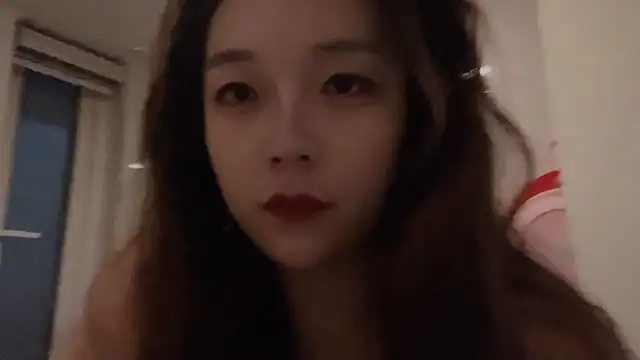 Snapshot of Z30966903S chatting on 02-18-25, 01:22 Z30966903S online show from 02-18-25, 01:22