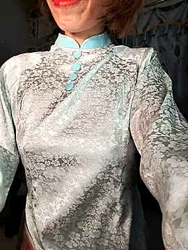 Lucy limon online show from 01-14-26, 02:04