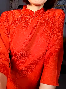 Lucy limon online show from 11-24-25, 10:10