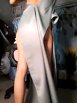 Lucy limon online show from 11-04-25, 07:50