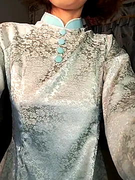 Lucy limon online show from 12-20-25, 10:34