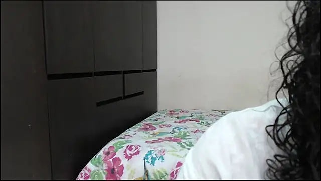 arianna ros3 online show from 10-06-25, 03:57