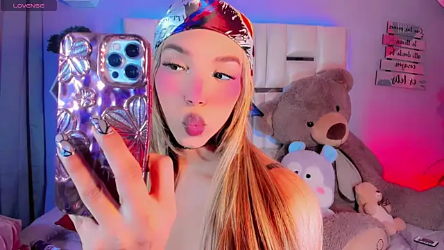 Aileen 18 online show from 11-14-25, 07:45