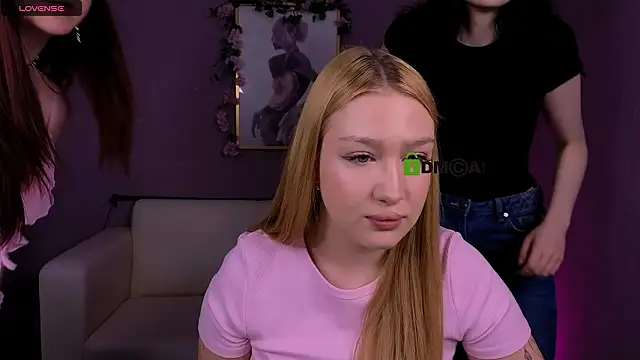 playful sophie online show from 03-12-26, 08:24