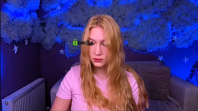 playful sophie online show from 04-20-26, 07:26
