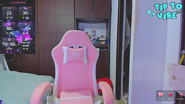 hugetits90xxx online show from 04-09-26, 11:44