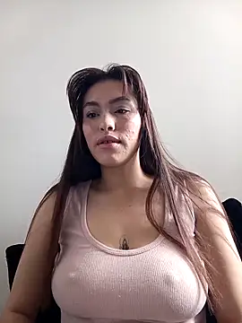 Snapshot of eriika_deep_ chatting on 09-18-25, 05:05 eriika deep online show from 09-18-25, 05:05
