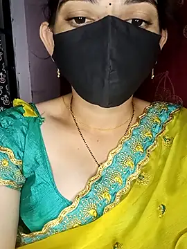 Snapshot of Telugu_Cute_Angel chatting on 10-15-25, 04:48 Telugu Cute Angel online show from 10-15-25, 04:48