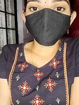 Snapshot of Telugu_Cute_Angel chatting on 10-18-25, 04:53 Telugu Cute Angel online show from 10-18-25, 04:53