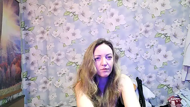 Snapshot of KattyLuuu chatting on 11-14-25, 08:56 KattyLuuu online show from 11-14-25, 08:56