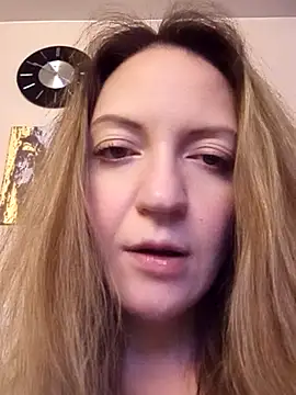 Snapshot of KattyLuuu chatting on 02-16-26, 07:45 KattyLuuu online show from 02-16-26, 07:45