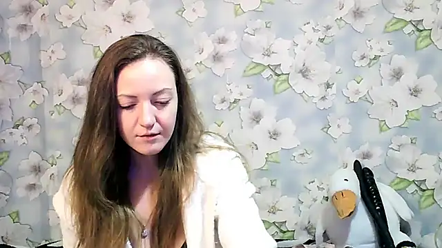 Snapshot of KattyLuuu chatting on 03-22-25, 08:59 KattyLuuu online show from 03-22-25, 08:59