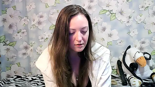 Snapshot of KattyLuuu chatting on 03-23-25, 06:16 KattyLuuu online show from 03-23-25, 06:16