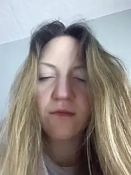 KattyLuuu online show from 03-29-26, 05:53