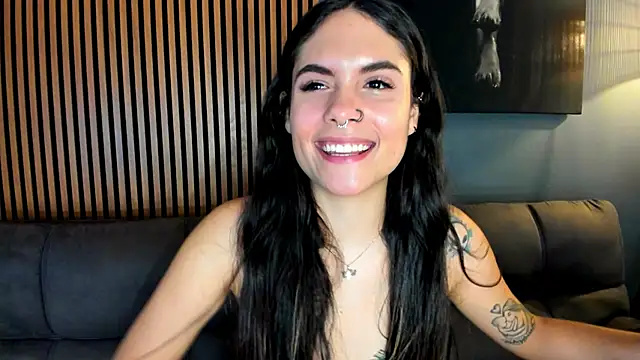 Gaby Ferrer online show from 10-16-25, 01:41