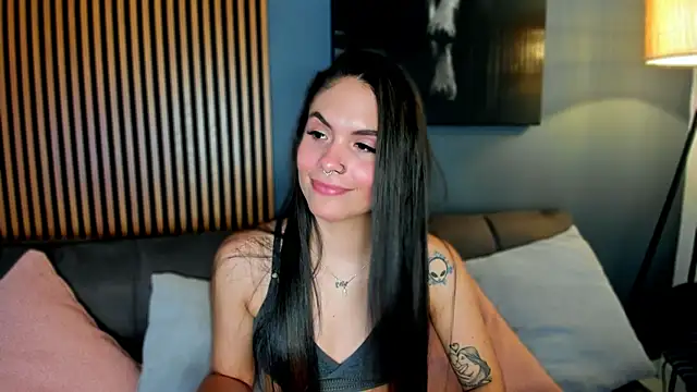 Gaby Ferrer online show from 10-11-25, 02:40