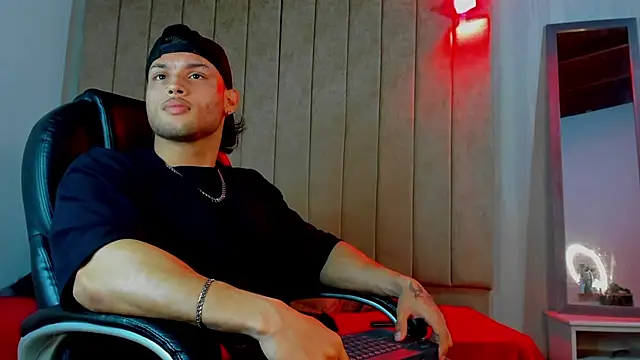 jeicob gagnon online show from 09-28-25, 05:36