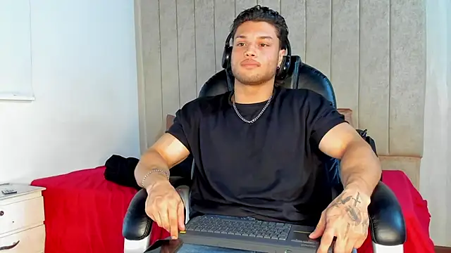 jeicob gagnon online show from 10-03-25, 06:59