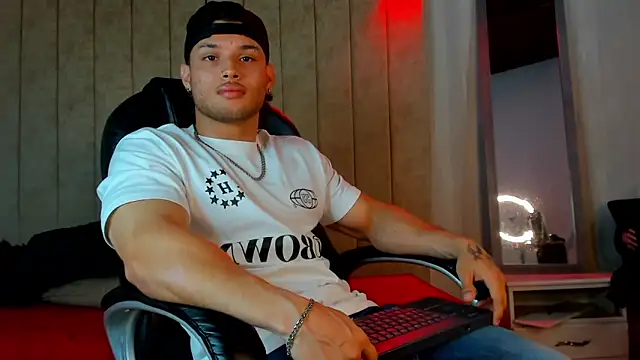 jeicob gagnon online show from 09-29-25, 05:47