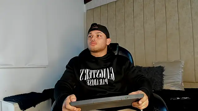 jeicob gagnon online show from 10-08-25, 07:10